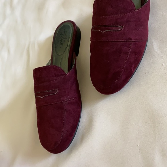 Maroon Slip On Mules, 7.5 - Picture 8 of 9